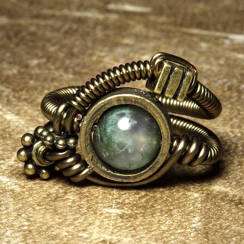 Steampunk Jewelry made by CatherinetteRings: Ring Indian green moss agate steampunk buy now online