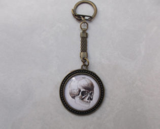 Anatomical skull key ring, skull keyring, skull keychain, old medical illustration, antique bronze, steampunk keyring; UK seller steampunk buy now online