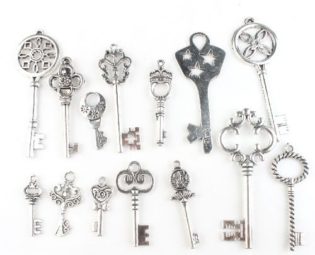 Assorted Keys Vintage Silvery Alloy key Pendants Findings Jewelry Making accessory steampunk buy now online