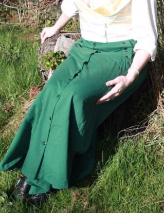Split Riding Skirt - Western and Victorian Riding Skirt by AureliasRegalia steampunk buy now online