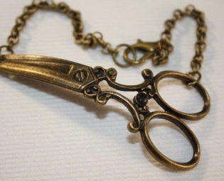 Steampunk Scissors Bracelet - Antiqued brass by PenelopesPorch steampunk buy now online