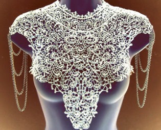 Steampunk lace WHITE bib detachable collar necklace with chain epaulets epaulettes Body Tattoo featured on VOGUE.IT by WhiteLotusCouture steampunk buy now online