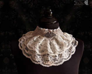 Collar lace, Victorian, cottage chic, Steampunk choker, ivory, Maeror, Somnia Romantica, size medium see item details for measurements by SomniaRomantica steampunk buy now online