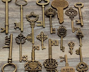 Mohoo 18Pcs Antique Vintage Old Look Skeleton Key Pendant Heart Bow Lock Steampunk UK steampunk buy now online