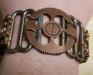 Gear it up! Steampunk Breaclet by Cherringsteam steampunk buy now online