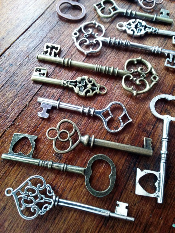 40 pcs assorted mixed antiqued bronze, silver, and copper skeleton keys steampunk vintage style charms pendants wholesale lot bulk wedding by aniknition steampunk buy now online