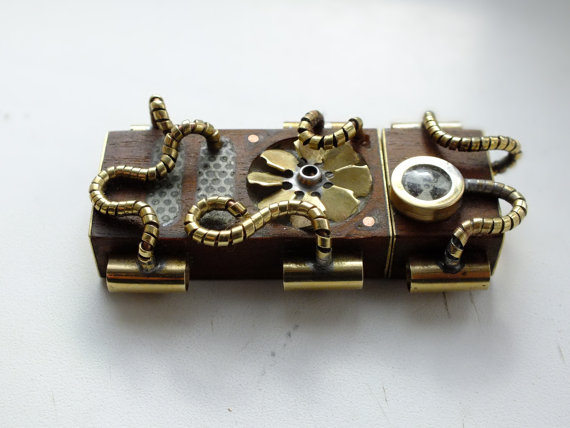 USB Flash Drive "Coléoptère" 16 Gb by WorkshopWelder steampunk buy now online