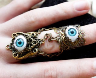 Steampunk Armour - Eye Knuckle Ring - Bronze Adjustable by ArmaMedusa steampunk buy now online