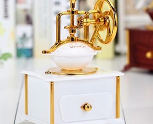 Machine à caffè décoratif boîte à musique blanche et doré steampunk retro steampunk buy now online