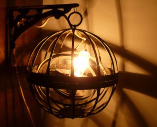 Lampe steampunk armillaire steampunk buy now online