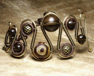 Steampunk jewelry Bracelet made by CatherinetteRings - Smoky quartz and Tibetan bead steampunk buy now online