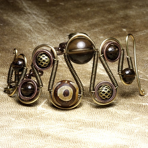 Steampunk jewelry Bracelet made by CatherinetteRings - Smoky quartz and Tibetan bead steampunk buy now online