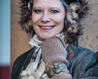 2011-12-10 Archeon MidwinterFair, Steampunk, Fairyina steampunk buy now online