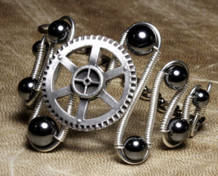 steampunk Jewelry Bracelet made by CatherinetteRings - Silver Gear - Hematite steampunk buy now online