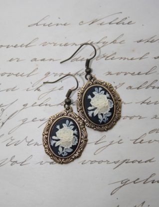 BLACK FLOWER cameo earrings - Gothic victorian vintage style - steampunk buy now online