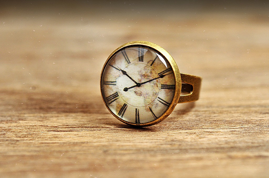 Vintage clock ring, adjustable ring, statement ring, antiqued brass ring, glass ring, antique bronze / silver plated ring, jewelry gift steampunk buy now online