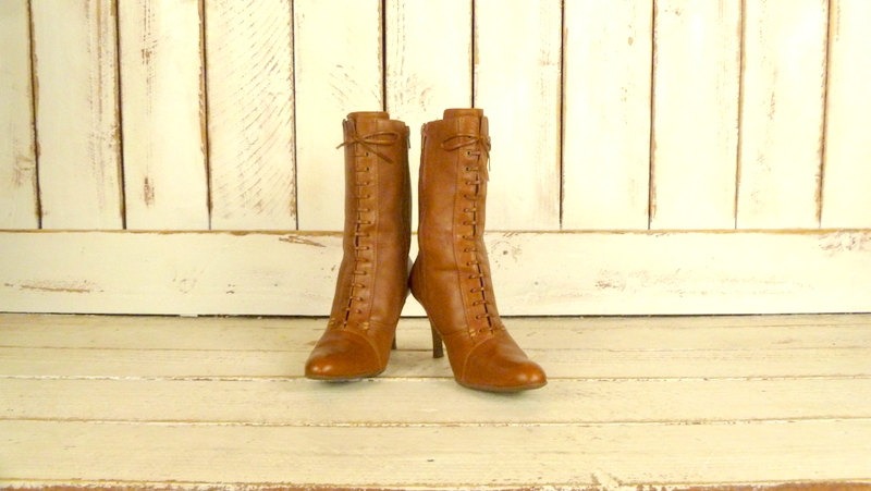 On Sale 15% off - Brown leather Victorian style lace up high heel boots/vintage pixie granny boots/9.5 steampunk buy now online
