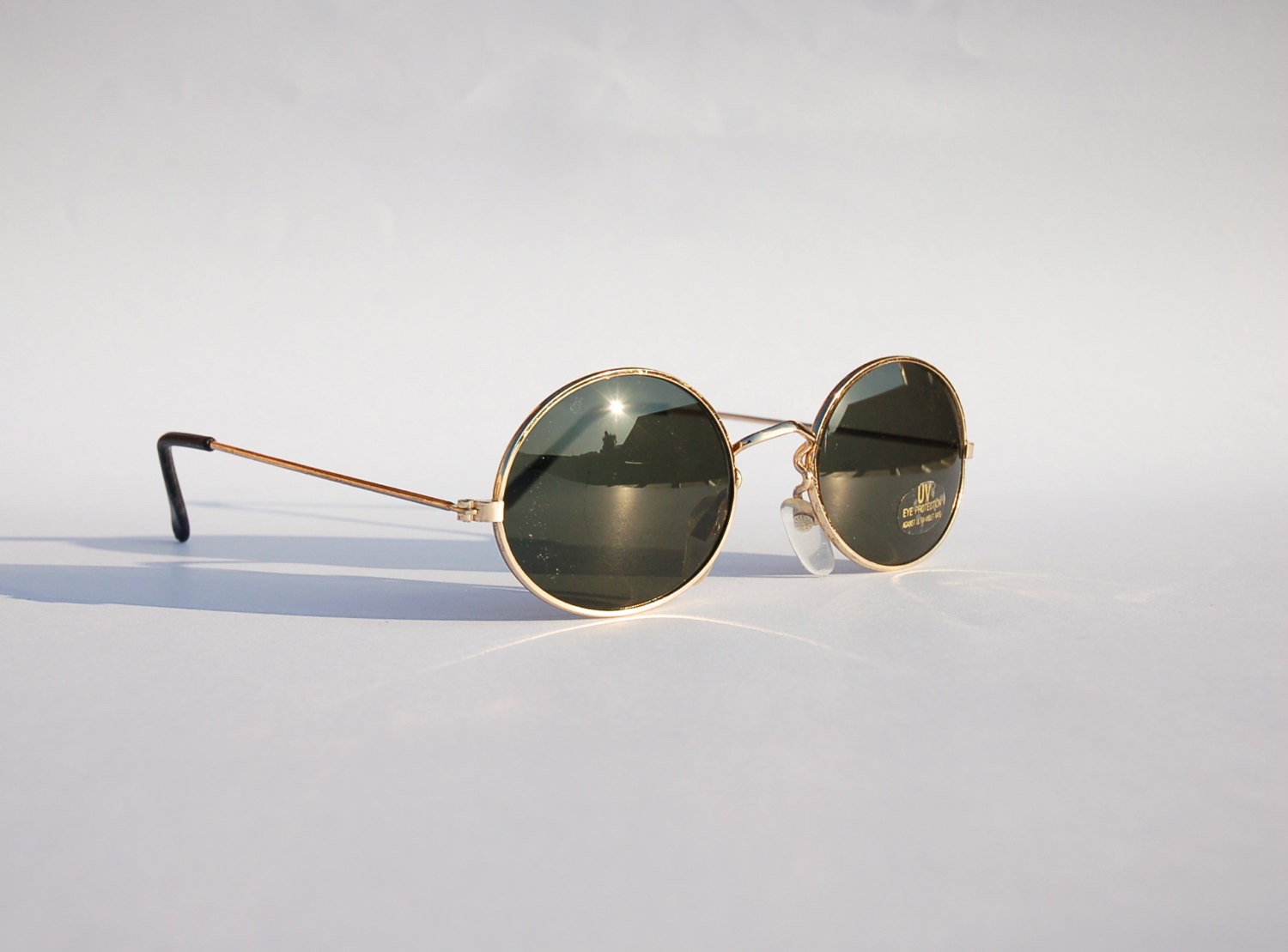 Authentic Vintage 90s Circle Sunglasses/ Oval Shades w Gold Tone Frame - NOS Dead Stock Steampunk /Grunge/Rave steampunk buy now online