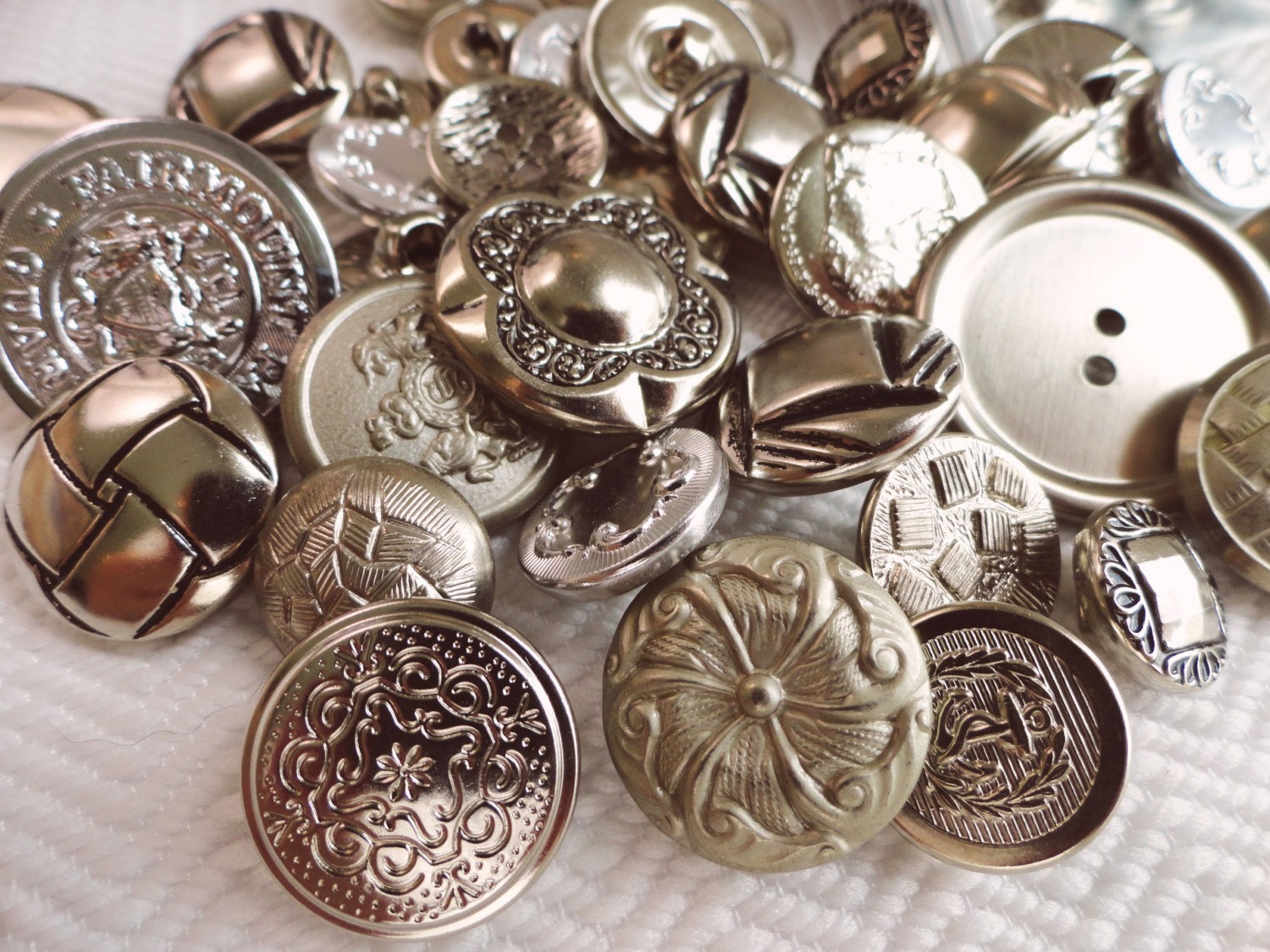 50 Vintage Metal Buttons - Silver Button Destash steampunk buy now online