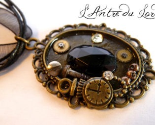 Collar short black leather and organza "My precious" cord steampunk buy now online