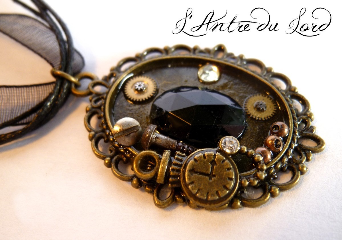Collar short black leather and organza "My precious" cord steampunk buy now online