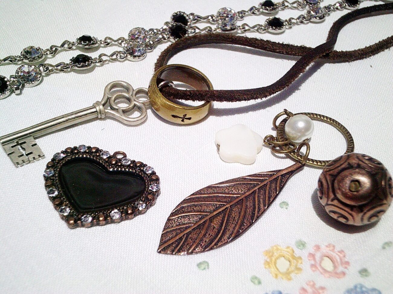 destash supplies, steampunk destash, steampunk jewelry, steampunk charms, destash jewelry, steampunk key steampunk buy now online
