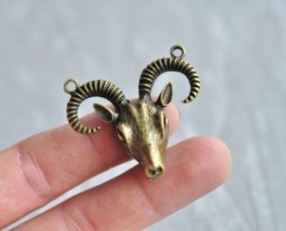 5pcs Antique Bronze 3D Large Sheepshead Charm Pendant Sheep Head Charm Connector 39x40mm PP648 steampunk buy now online