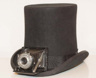 ultra high Steampunk hat (20 cm!) with Agfa Isolette steampunk buy now online