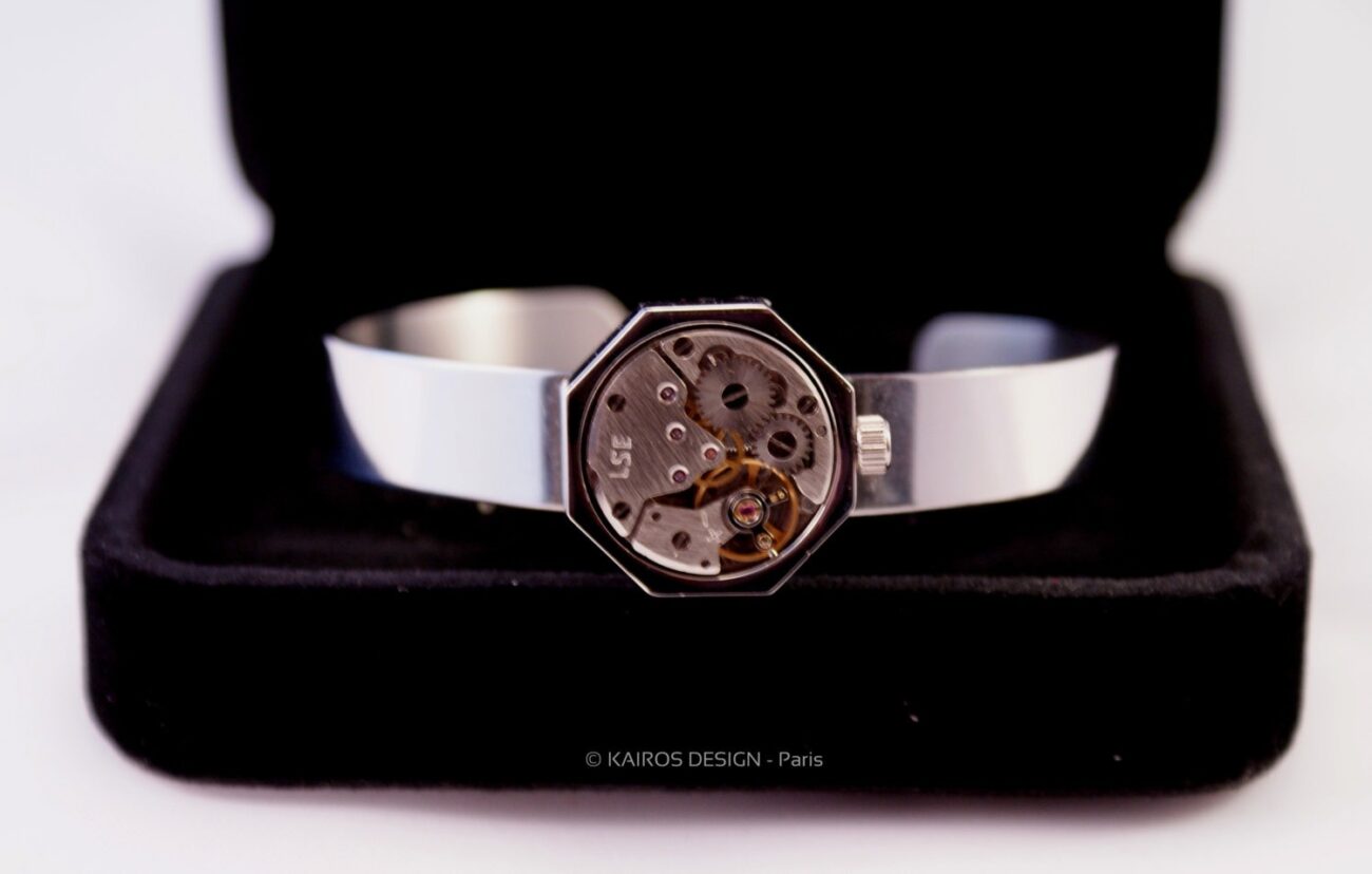 Bangle bracelet watch movement RUNNING for men - handmade in France with luxury watch and delivered in gift box & authenticity card steampunk buy now online