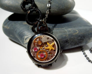 Steampunk Watch Movement in Black Vintage Folding Photo Locket Pendant Necklace. Pink Czech's crystals, Starfish deco, Infinity connector. steampunk buy now online