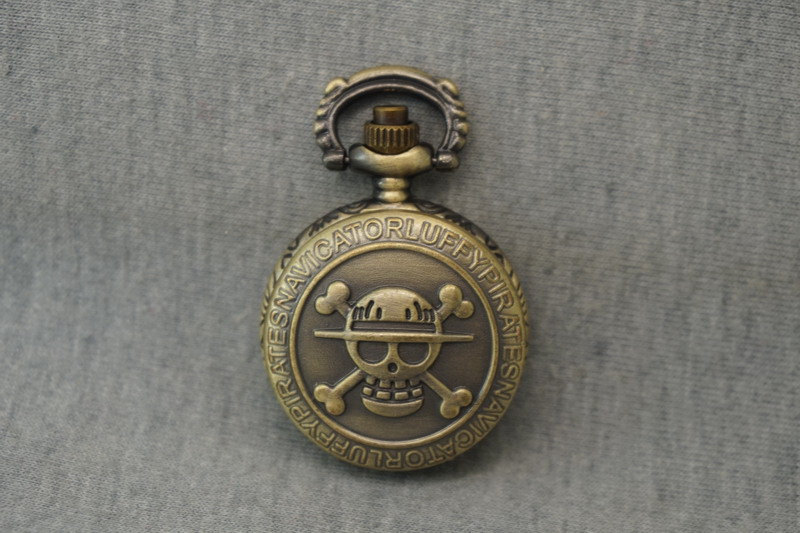 One Piece Pocket Watch Antique Bronze Skullcandy Crossbones Watch Fob Skull Heads Bone Pirate Mens Pocket Watch Pendant 26mm-- gifts steampunk buy now online