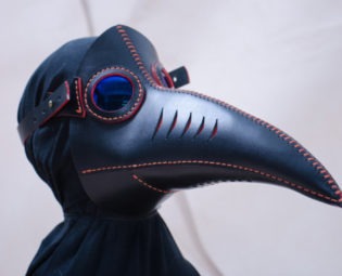 Plague Doctor's Mask Black Red Gills Raven Pavelcraft Steampunk Leather by Pavelcraft steampunk buy now online