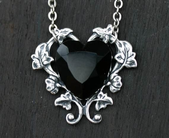 Black Heart Necklace by robinhoodcouture steampunk buy now online