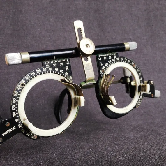 Oculus universal glasses. Vintage optician trial lense frame. by MademoiselleChipotte steampunk buy now online