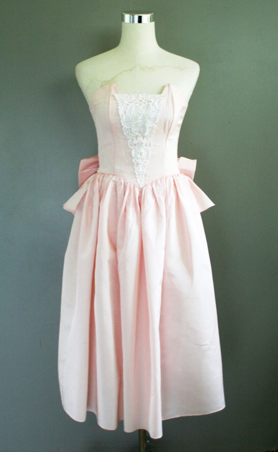 Gunne Sax Circa 1980s - Pink Taffeta - Party Dress - Prom - Wedding - Peplum by NoGritNoGlory steampunk buy now online