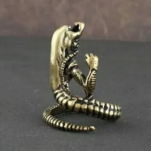 Bronze adjustable Alien xenomorph face hugger ring by ShopTheMystic steampunk buy now online