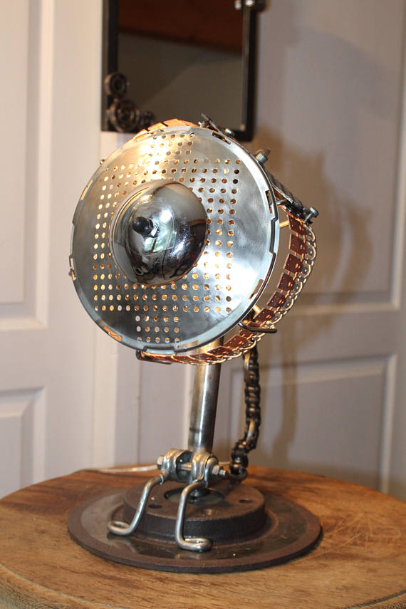 Lamp industrial "Rose of Allison" By Recyclhome. by Recyclhome steampunk buy now online