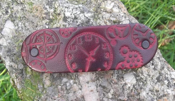 Leather hair Barrette,steampunk design, choose your colour ! by Breizhler steampunk buy now online