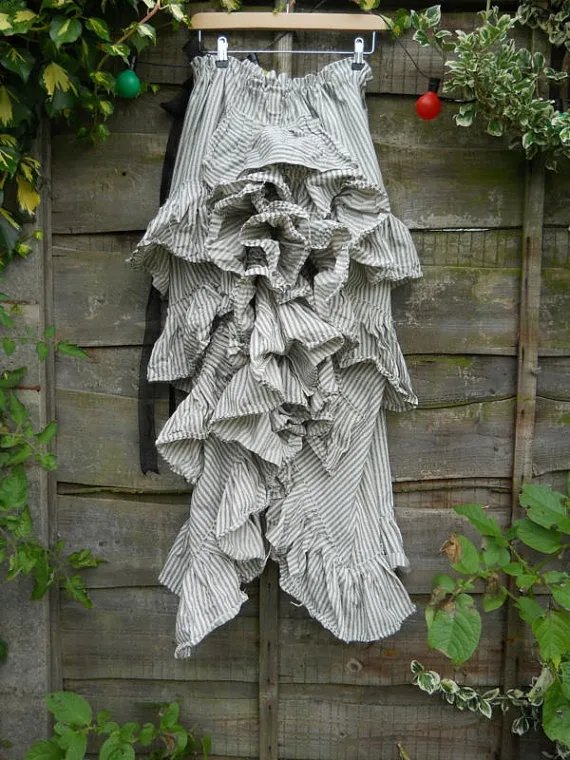 BNWT OSFM Liquorice Pearl VintageTicking Long Victorian Style Bustle Skirt SteamPunk Gothic with RitaNoTiara Signature Magnolia Bow Whitby by RitaNoTiara steampunk buy now online