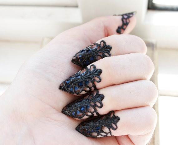 Small Claw Rings - Nail jewellery - Nail Bite Prevention - Goth Jewelry - Witch claws - Halloween costume - finger armour - cosplay armor by ArmaMedusa steampunk buy now online