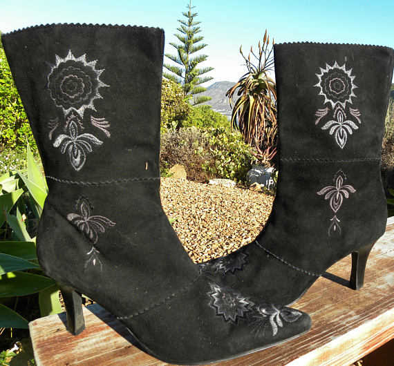 Pair of black suede vintage zip up Roland Cartier boots, size uk 6 1/2, gothic, steampunk, victorian by MidnightMaidens steampunk buy now online