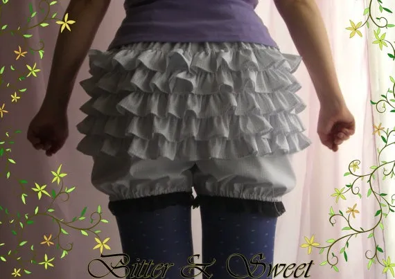 White Like grid paper short bloomer S-M-L-XL Lolita-Steampunk-Burlesque-Belle Epoque-Can Can-Wester-Circo-Cabaret-Cow Girls-Victorian-Pirate by BitterAndSweet steampunk buy now online
