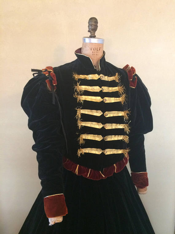 Black Renaissance Halloween Costume Medieval Dress Renaissance Fair Medieval Clothing Fantasy by Classicvintageclothe steampunk buy now online Black Renaissance Halloween Costume Medieval Dress Renaissance Fair Medieval Clothing Fantasy by Classicvintageclothe steampunk buy now online