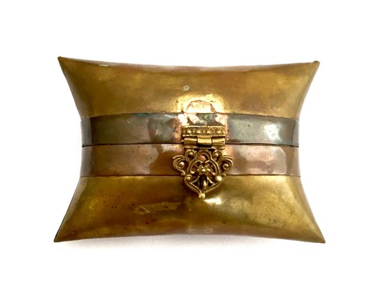 Vintage Pillow Style Minaudière Brass Metal Purse India by vintageandmoore steampunk buy now online