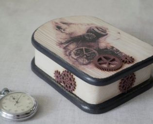 Steampunk Cat Wooden Trinket Box, Vintage Trinket box, Jewelry Box, Keepsake box, Steampunk Jewelry box, Cat Jewelry box, Home decor by RudiraDecor steampunk buy now online