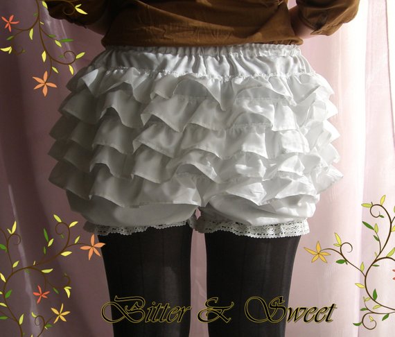 White short bloomers XS-S-M-L-XL-XXL-Lolita-Steampunk-Burlesque-Belle Epoque-Neo Victorian-Can Can -Wester -Circo -Ruffles -(Bitter & Sweet) by BitterAndSweet steampunk buy now online