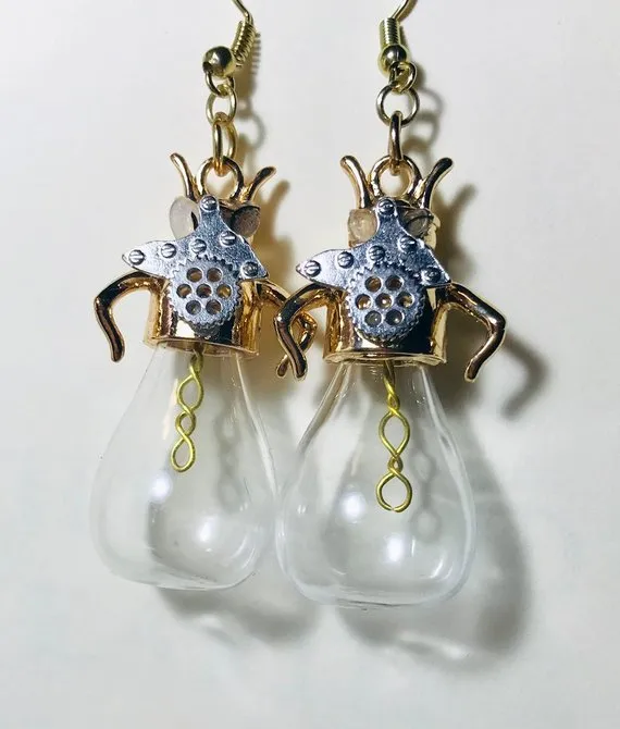 Steampunk Earrings- Bee and Bulbs- OOAK Unique Steampunk Jewelry by TheSouthernMum steampunk buy now online Steampunk Earrings- Bee and Bulbs- OOAK Unique Steampunk Jewelry by TheSouthernMum steampunk buy now online