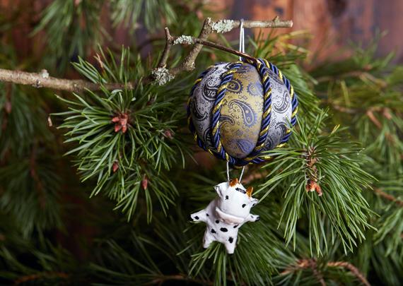 Cow on Airship polimer clay mobile miniature pendant Christmas ornaments Bull Hot air balloon gift Custom ornaments symbol 2021 cow years by Geekrarium steampunk buy now online