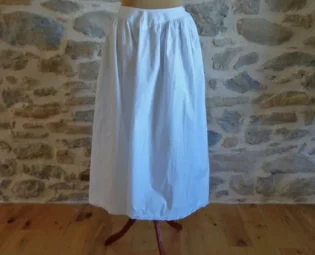 Antique petticoat, white cotton underskirt with tucks and lace, size XL, Victorian style French clothing by MadameHulla steampunk buy now online