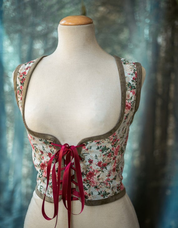 Renaissance bodice, Pink roses garden cottagecore style corset vest, Wench regency steampunk by CostureroReal steampunk buy now online